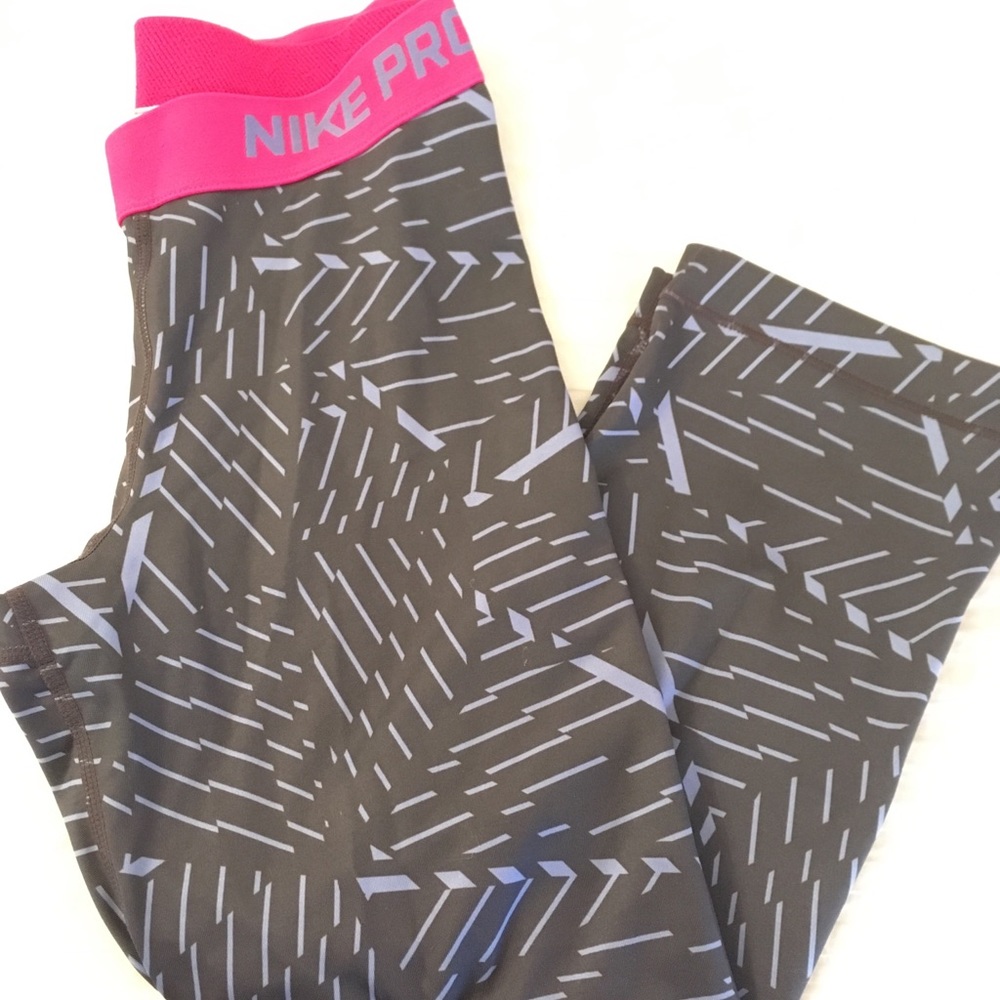Nike pro crop leggings XS
